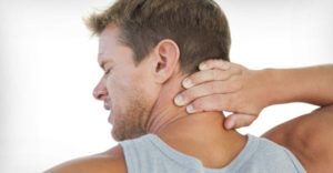 Болит шея при наклоне влево