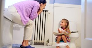 Ребенок тужится при мочеиспускании