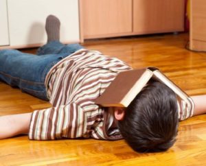 Очень хочу спать после школы