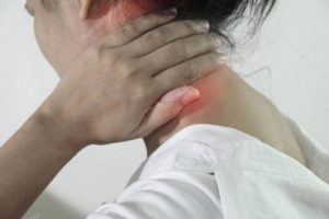 Боли в шее, горле, языке