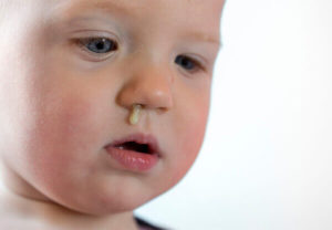 Зелёный насморк у ребенка